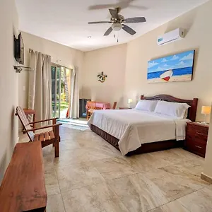 Bed & Breakfast Myoli Wellness & Happiness, Playa del Carmen