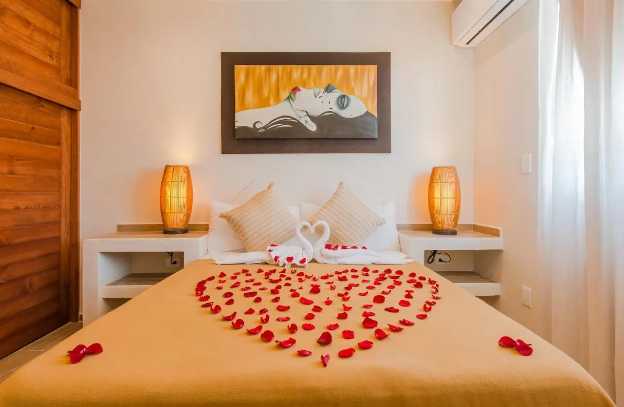 Casa Leo Aparthotel Playa del Carmen
