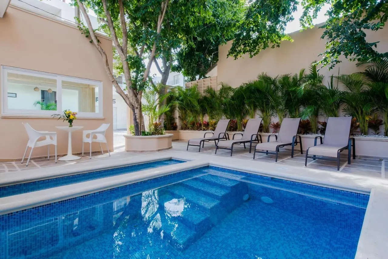 Casa Leo Aparthotel Playa del Carmen