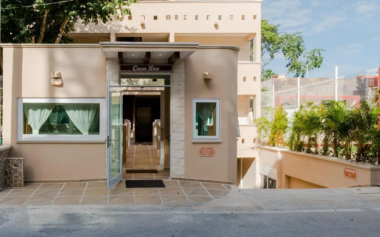Casa Leo Aparthotel Playa del Carmen
